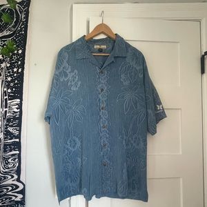 Tommy Bahamas Blue Hawaiian button up